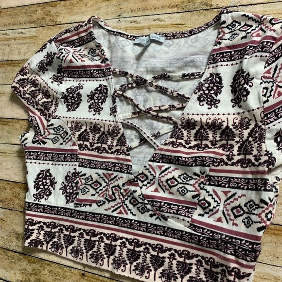 [SALE] Charlotte Russe tribal pattern crop - Picture 2 of 4